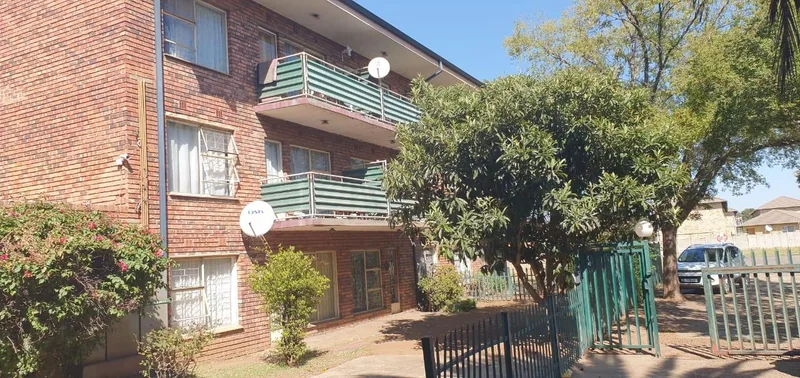 Apartment / flat for sale in Vanderbijlpark CE 2