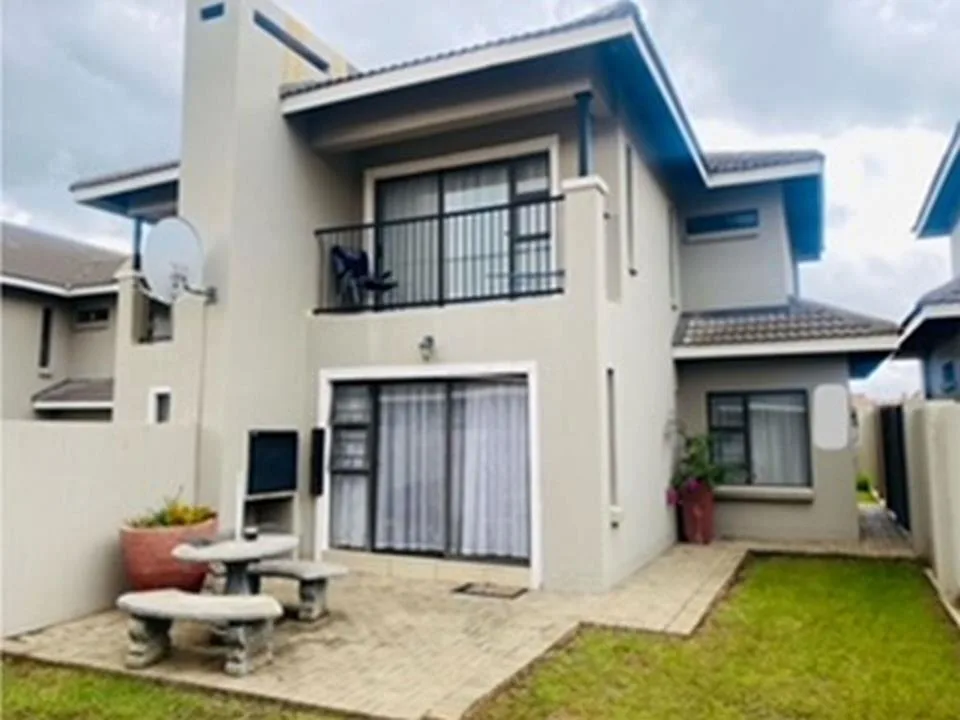 3 Bedroom Townhouse for sale in Shellyvale