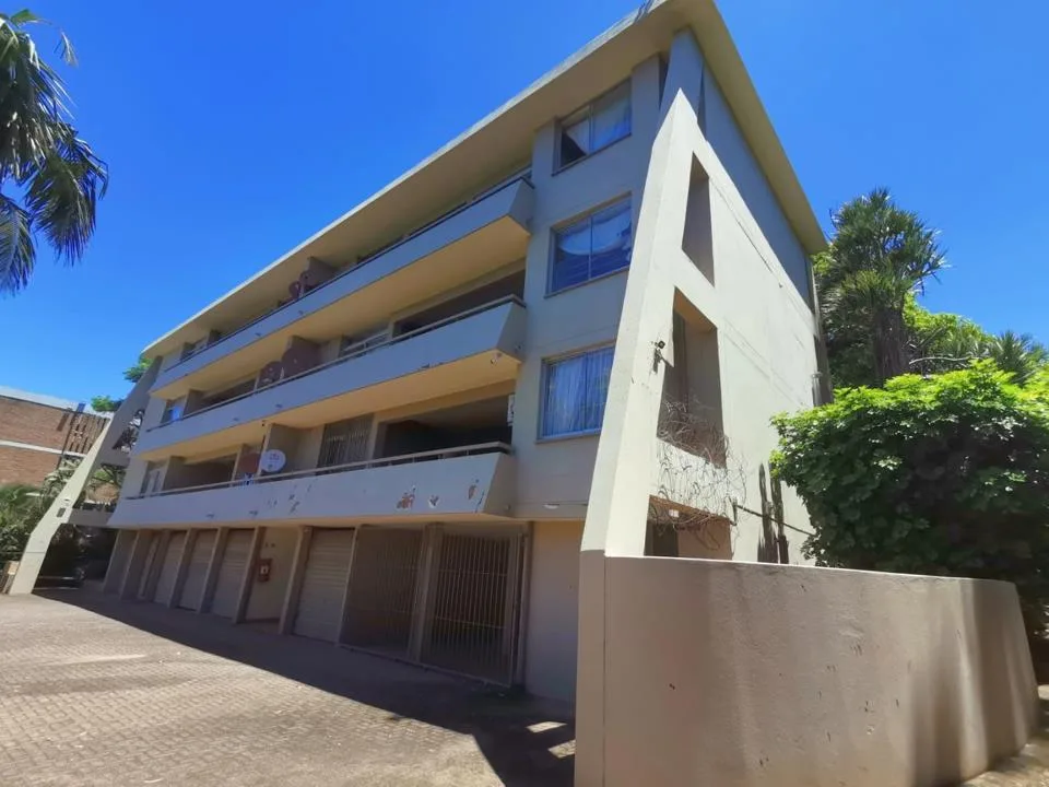 3 Bedroom Apartment / flat for sale in Beacon Rocks