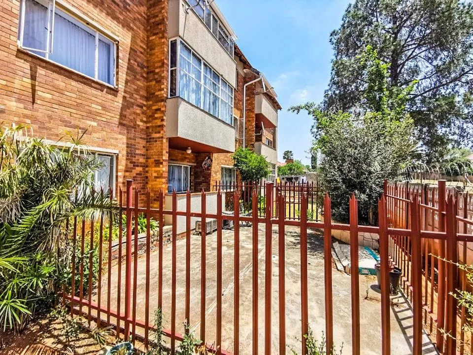 1 Bedroom Apartment / flat for sale in Stilfontein Ext 3