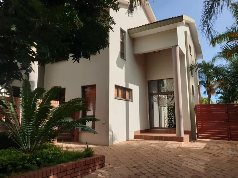 4 Bedroom House for sale in Bendor