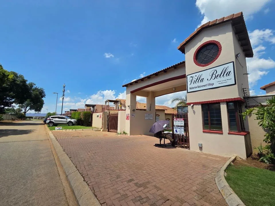 2 Bedroom Townhouse for sale in Mulbarton