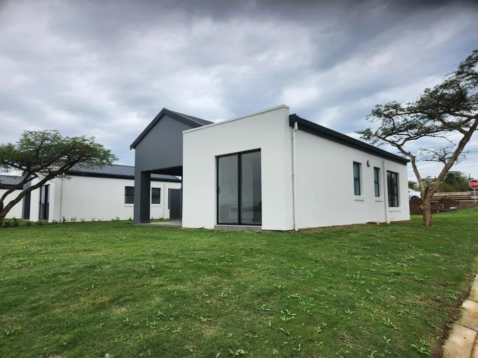 3 Bedroom House for sale in Hayfields