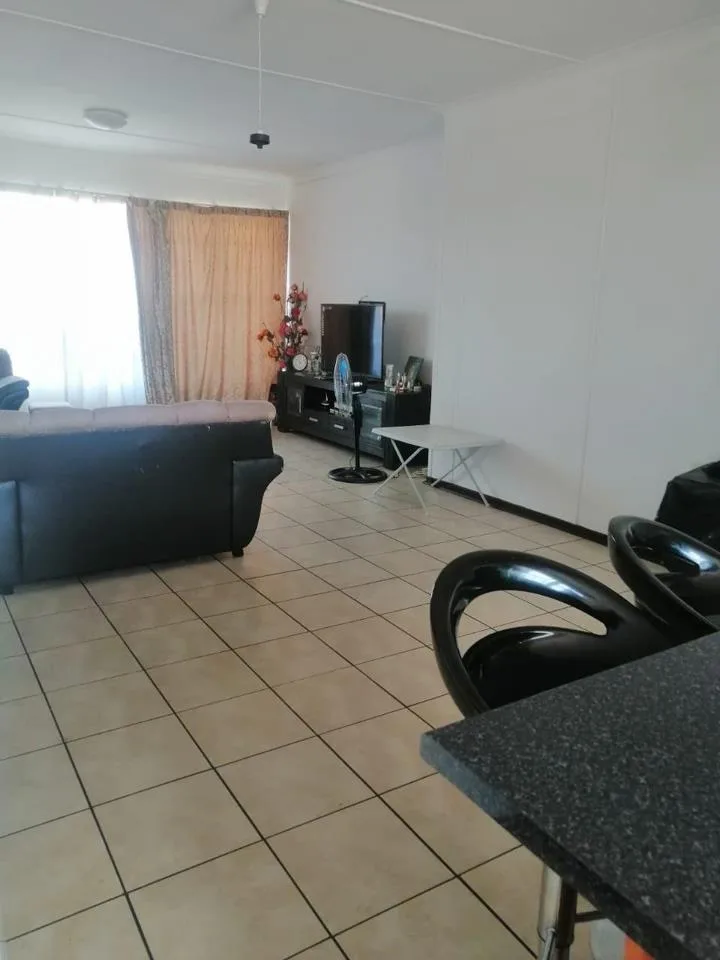 2 Bedroom Apartment / flat for sale in Birchleigh