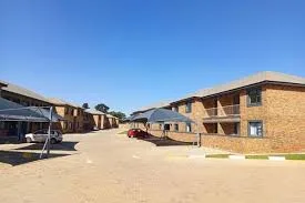 3 Bedroom Townhouse for sale in Cloverdene