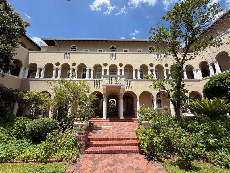 2 Bedroom Apartment / flat to rent in Cape Town City Centre