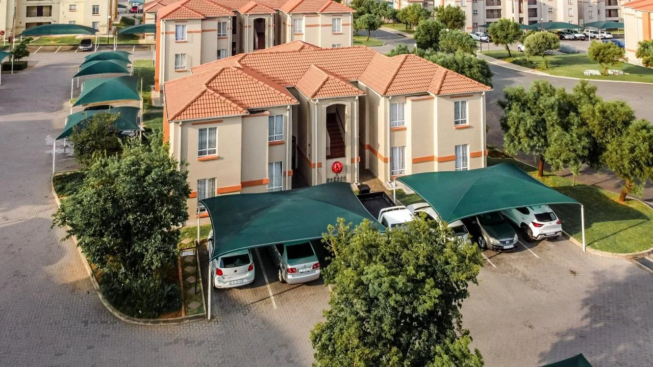 2 Bedroom Townhouse for sale in Ormonde