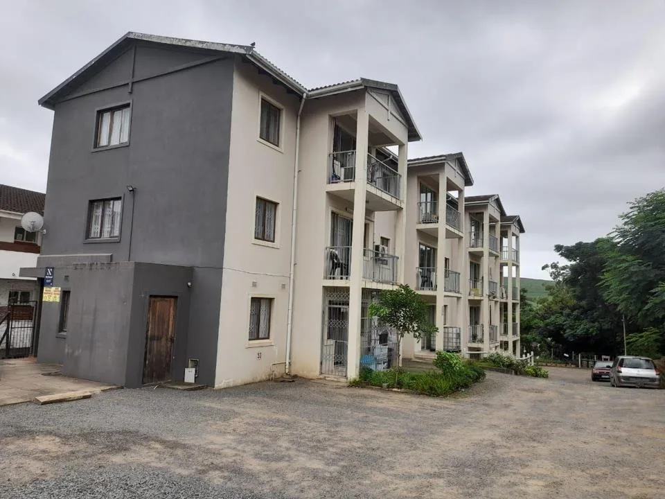 2 Bedroom Apartment / flat for sale in Gandhinagar
