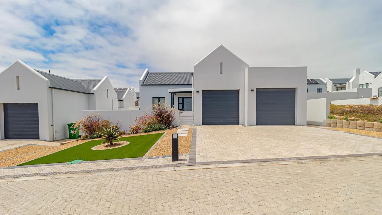 2 Bedroom House for sale in Middedorp