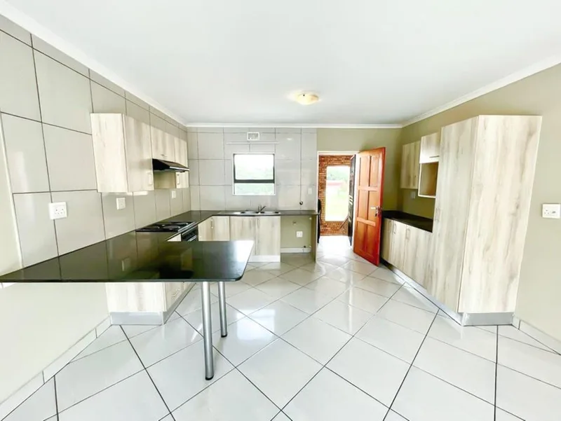3 Bedroom Townhouse for sale in Goedeburg