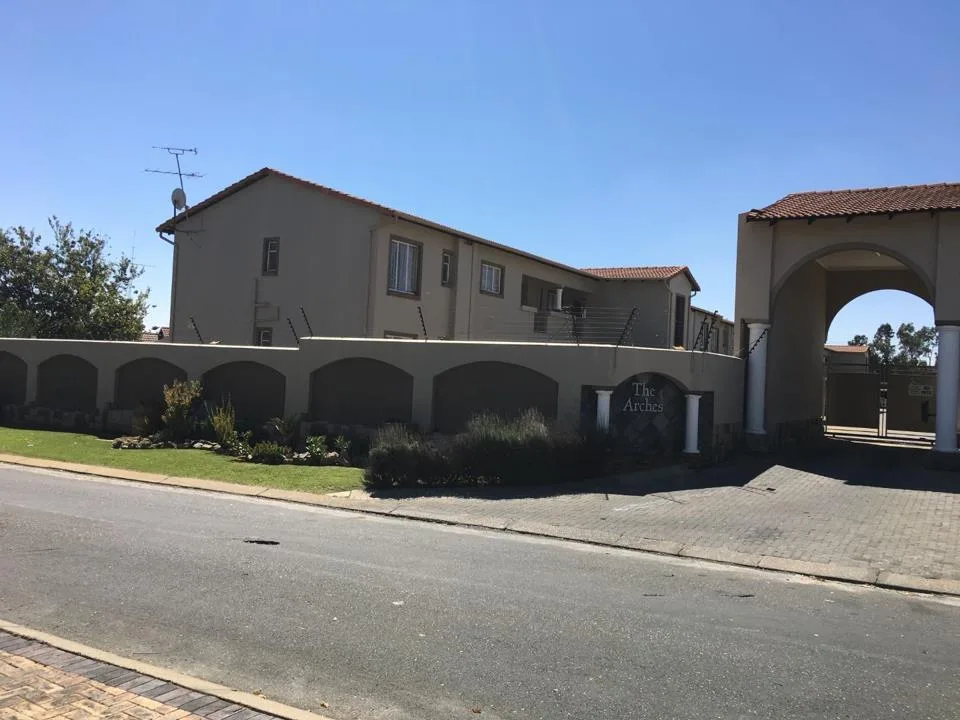 2 Bedroom Townhouse to rent in Dalpark Ext 1