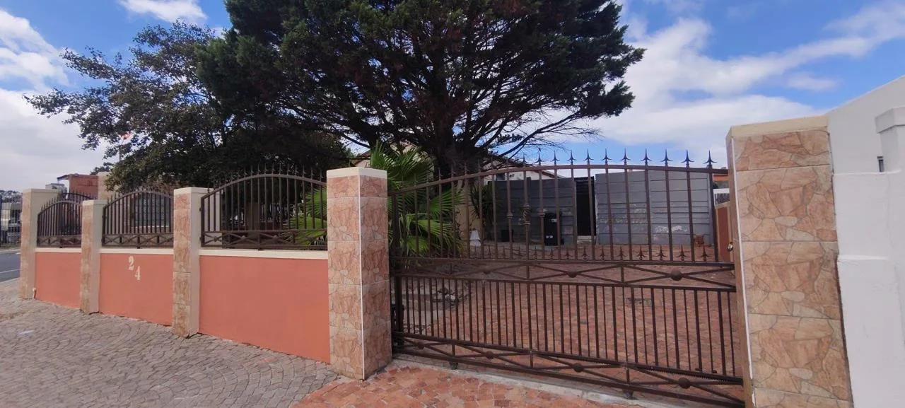 4 Bedroom House for sale in Wildwoods