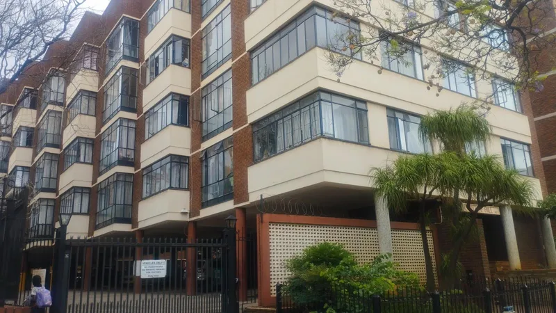 3 Bedroom Apartment in Muckleneuk