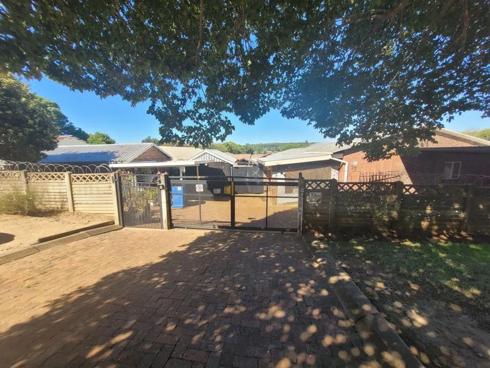 4 Bedroom House for sale in Piet Retief