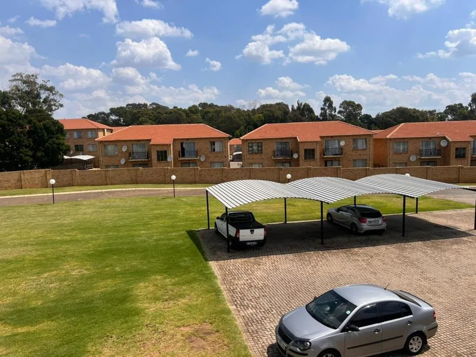 2 Bedroom Apartment / flat for sale in Randfontein South