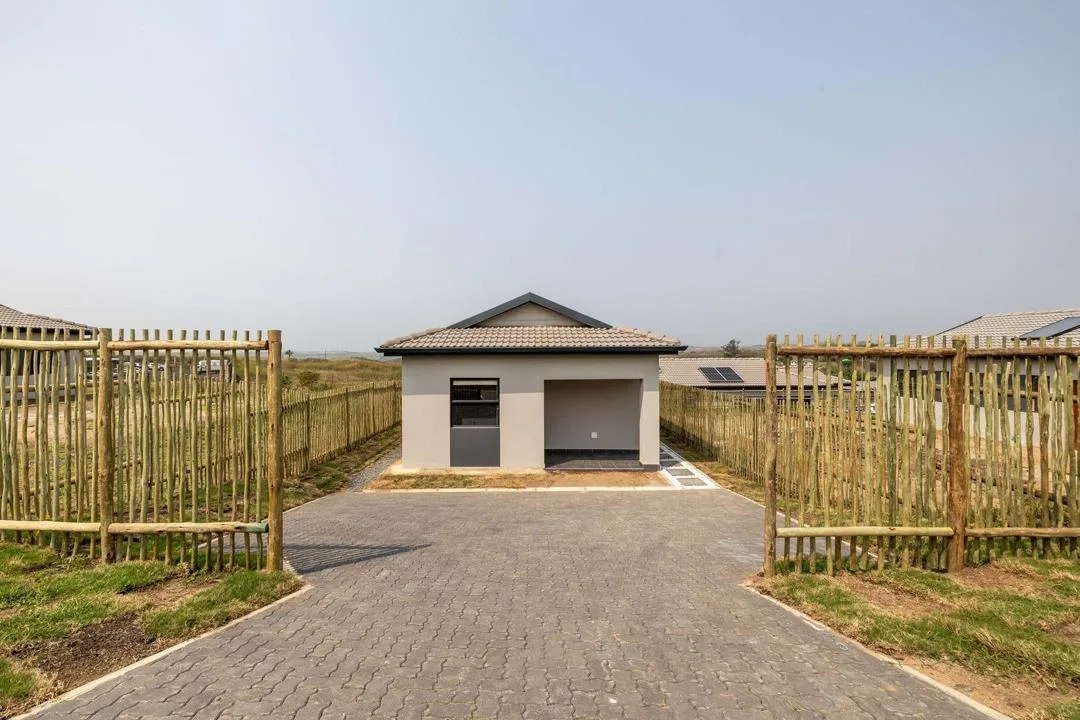 2 Bedroom House for sale in Palm View Estate