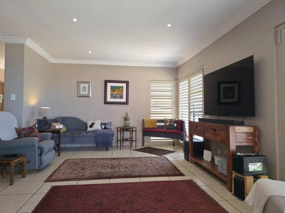 3 Bedroom House for sale in Wavecrest