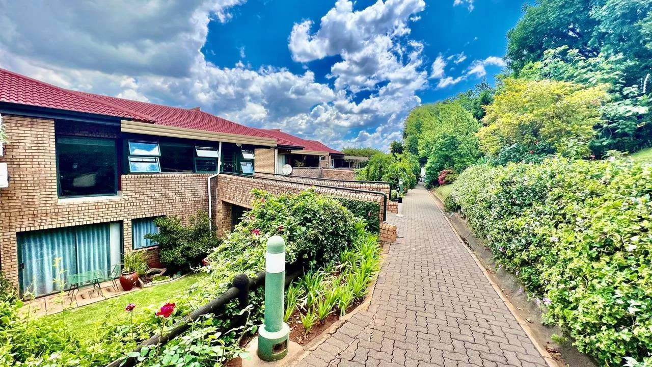 2 Bedroom House for sale in Faerie Glen