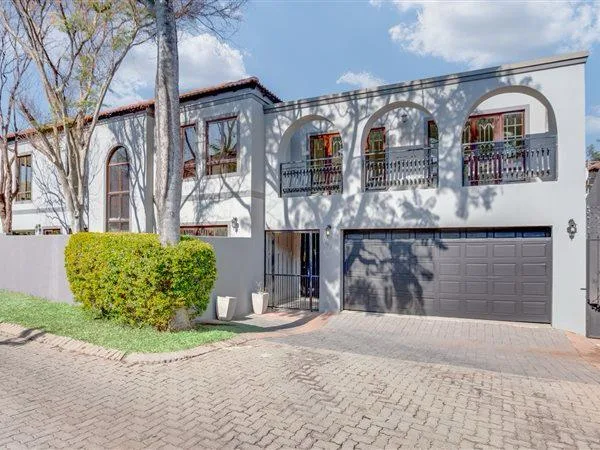 4 Bedroom Townhouse to rent in Fourways