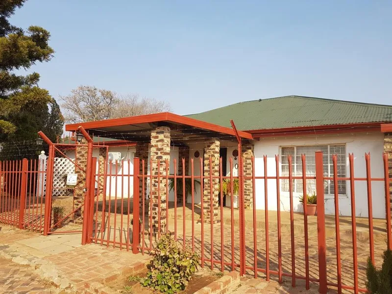 3 Bedroom House for sale in Stella