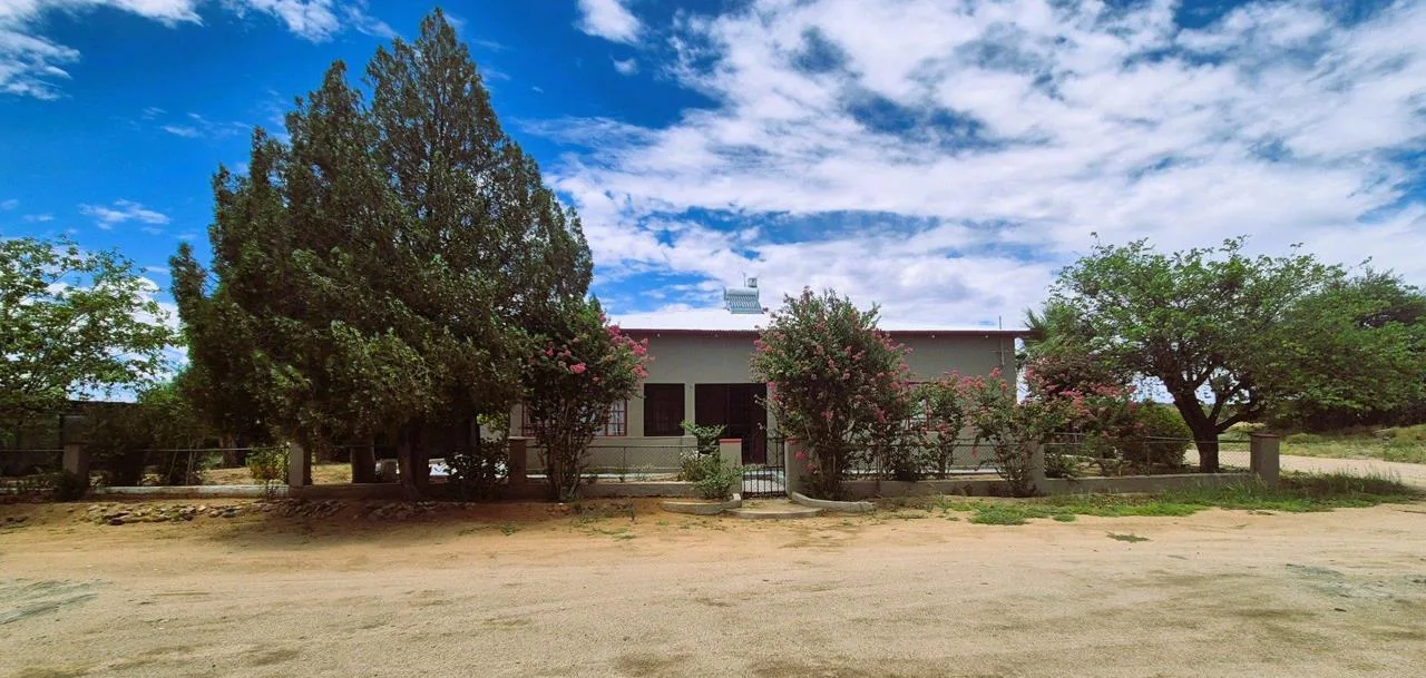 3 Bedroom House for sale in Keimoes