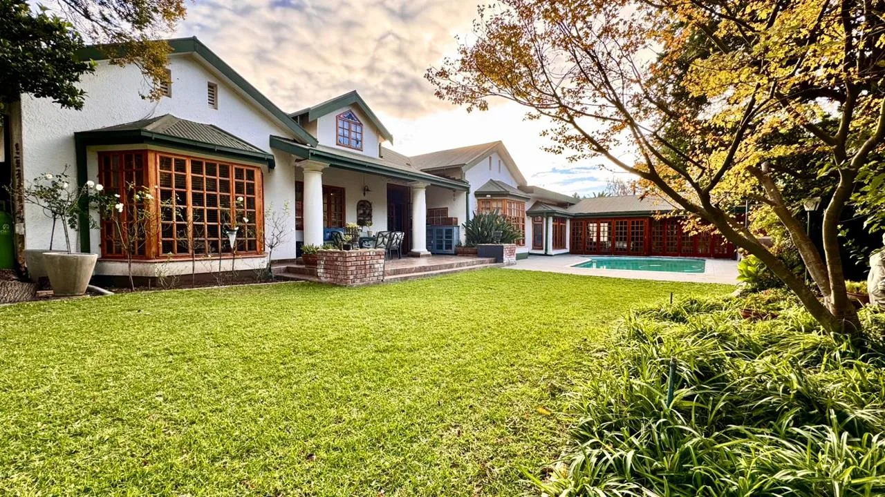 5 Bedroom House for sale in Waverley