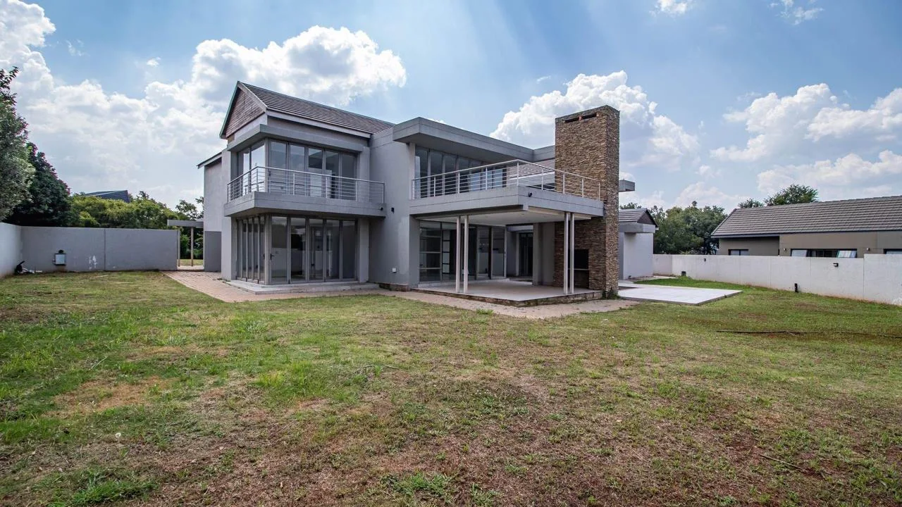 5 Bedroom House for sale in Serengeti Lifestyle Estate