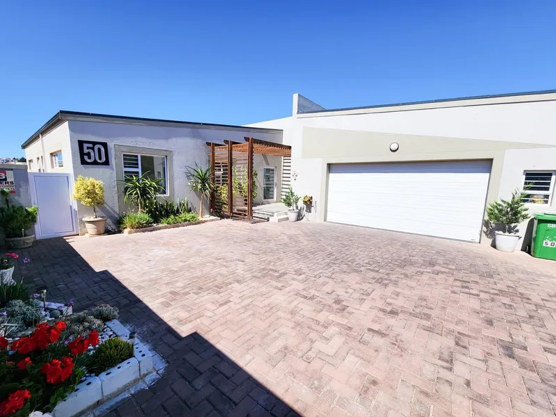 5 Bedroom House in Myburgh Park