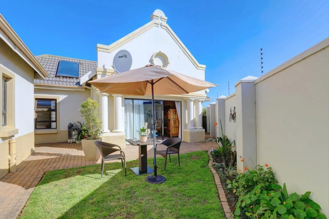 2 Bedroom House to rent in Blue Mountain Village