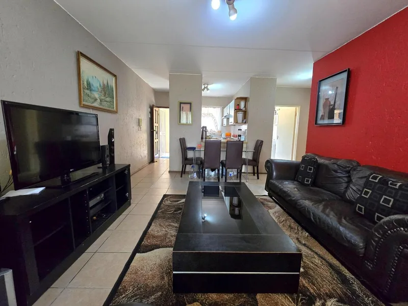 2 Bedroom Townhouse in Alberante