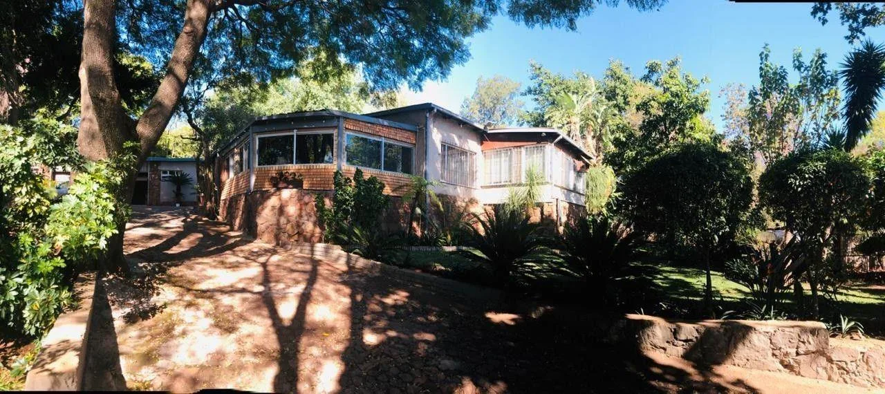 11 Bedroom House for sale in Zandfontein AH