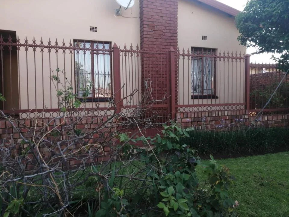 3 Bedroom House for sale in Soshanguve East
