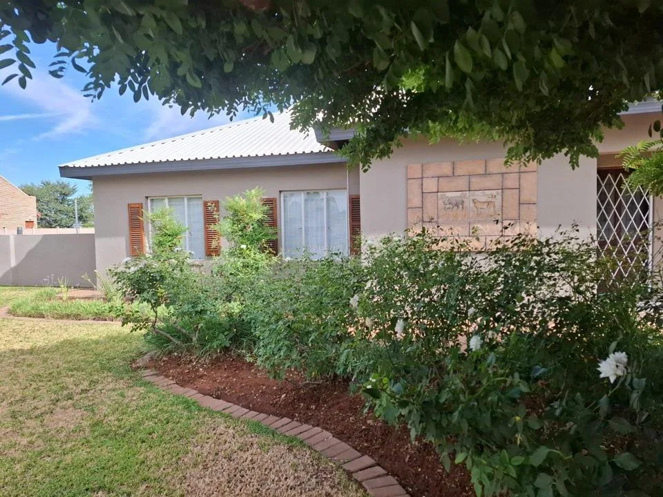 3 Bedroom House for sale in Keidebees