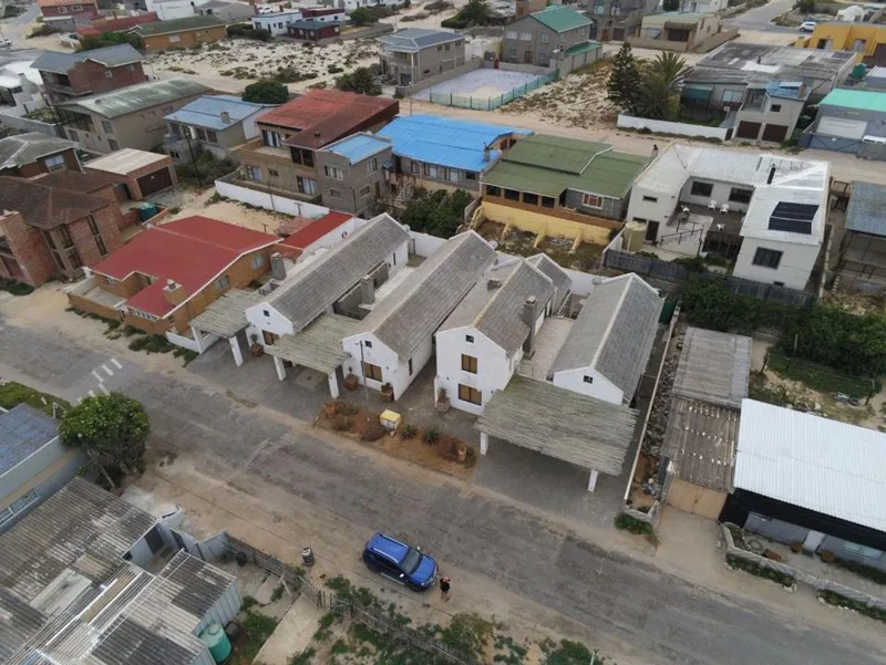 8 Bedroom House for sale in Port Nolloth