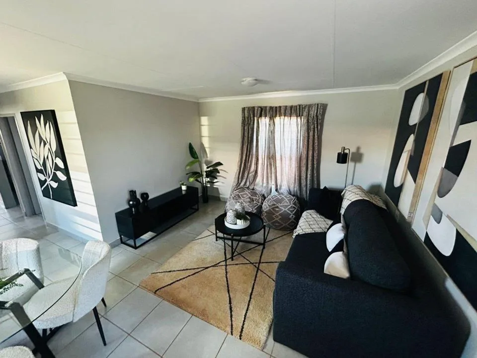 3 Bedroom House for sale in Protea Glen