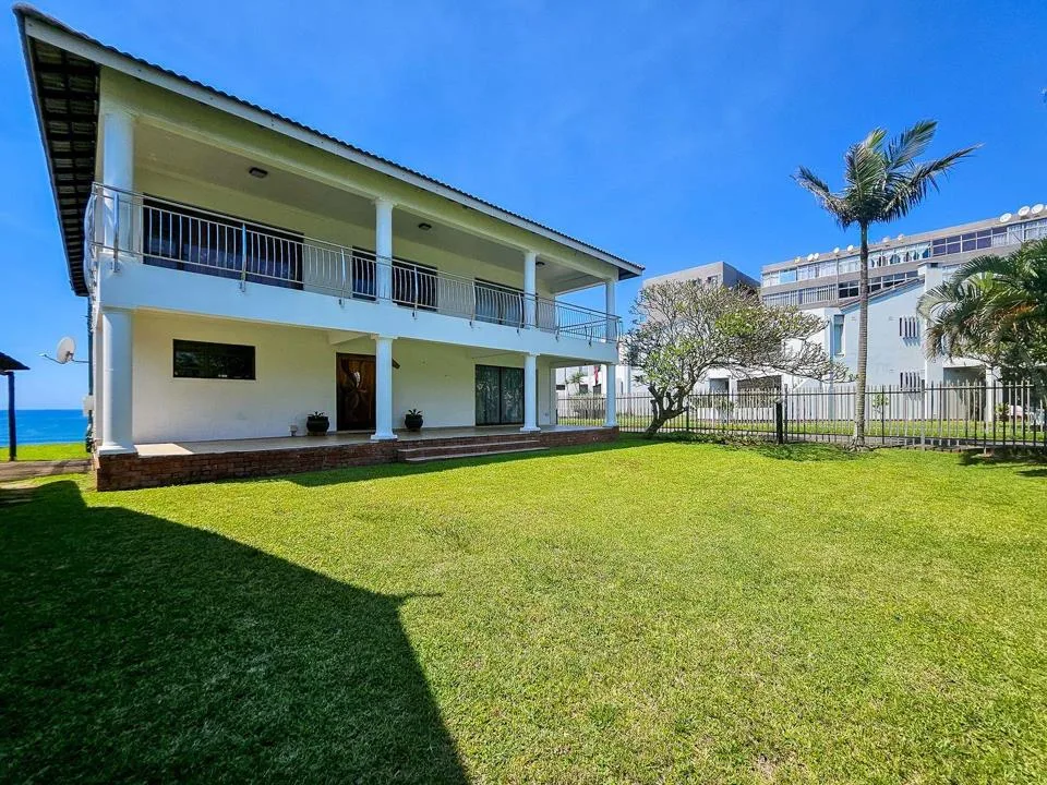 14 Bedroom House for sale in Amanzimtoti