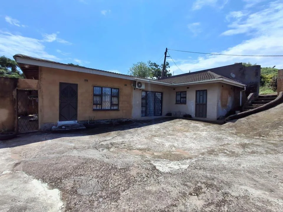4 Bedroom House for sale in Klaarwater