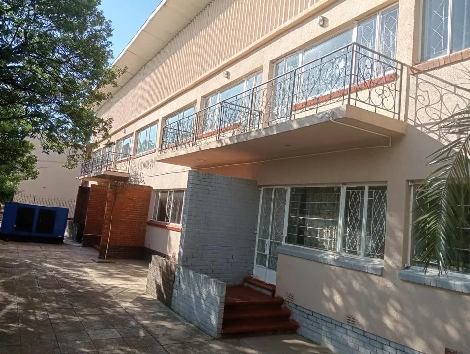 40 Bedroom House for sale in Queenstown Central