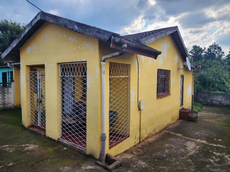 2 Bedroom House for sale in Lotusville