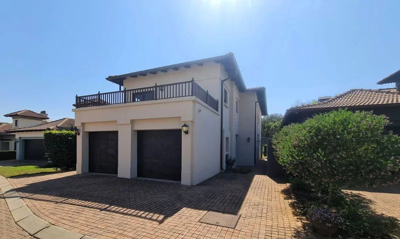 2 Bedroom House in The Islands Estate