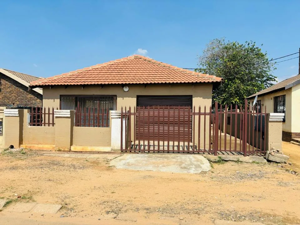 3 Bedroom House for sale in Kwaguqa