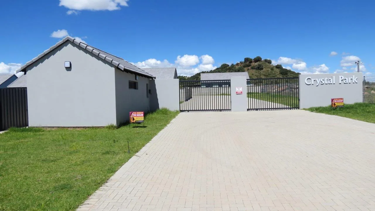 3 Bedroom Townhouse for sale in Pellissier