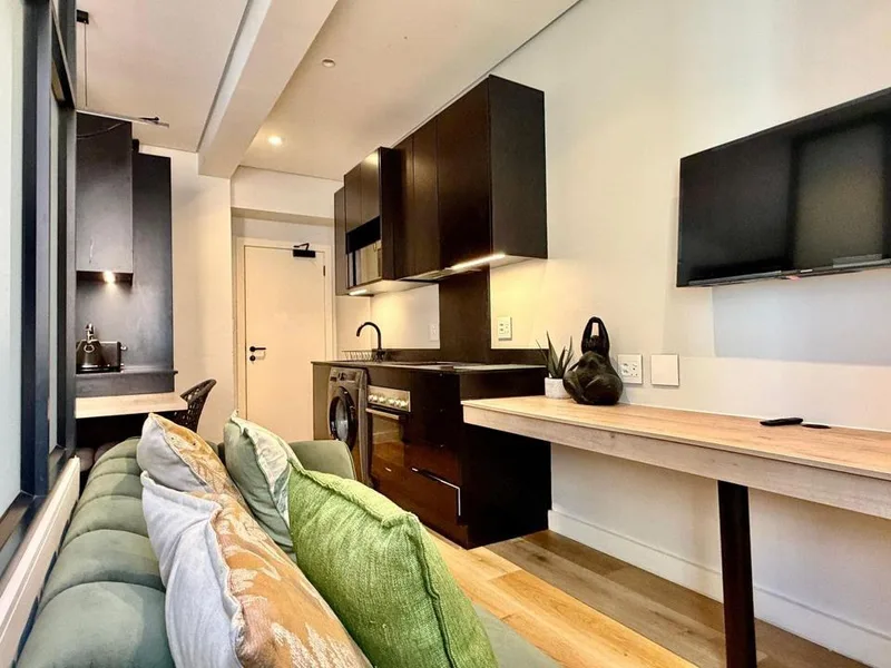 0.5 Bedroom Apartment / flat for sale in Cape Town City Centre