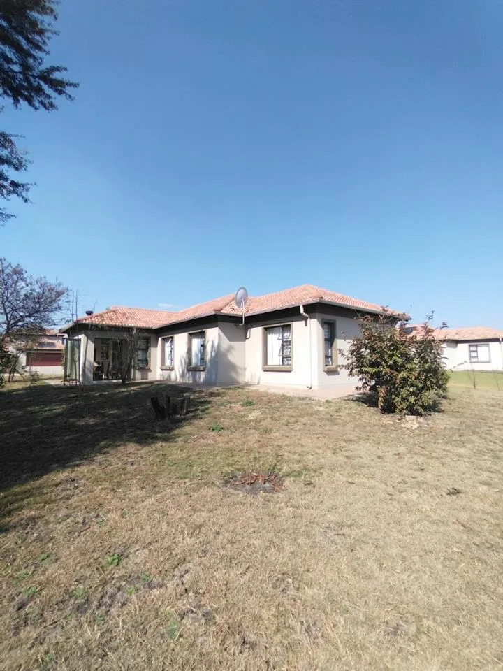 3 Bedroom House for sale in Ngwenya River Estate