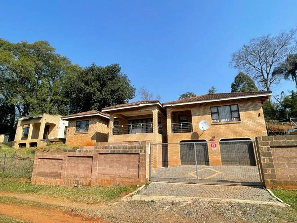 4 Bedroom House for sale in Boughton