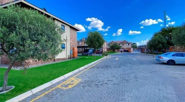 2 Bedroom Apartment / flat for sale in Albertsdal