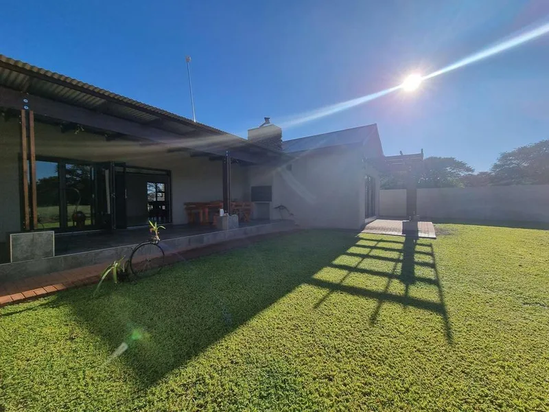 4 Bedroom House for sale in Kathu