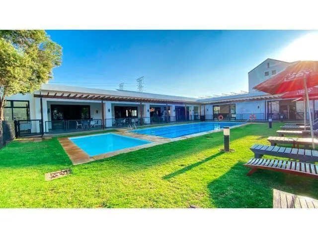 2 Bedroom Apartment / flat for sale in Greenstone Hill