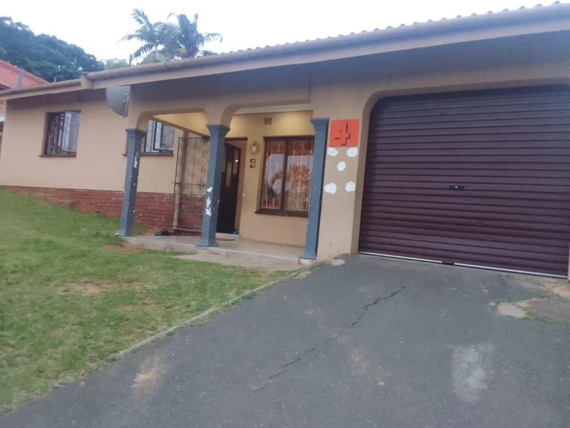 4 Bedroom House for sale in Isipingo Hills