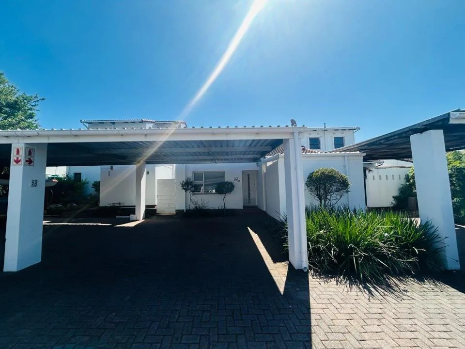2 Bedroom Townhouse for sale in Beacon Bay